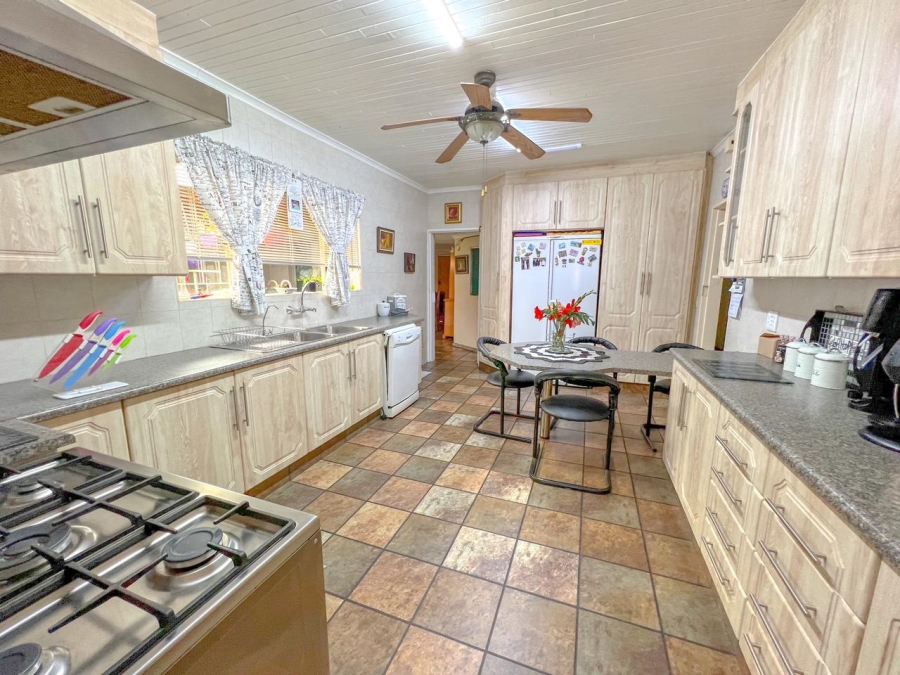 3 Bedroom Property for Sale in Vaalpark Free State